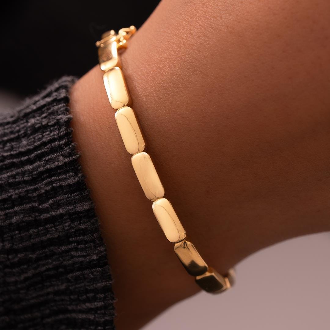 14k Solid Gold Rectangle Bracelet: Geometric Chain Design