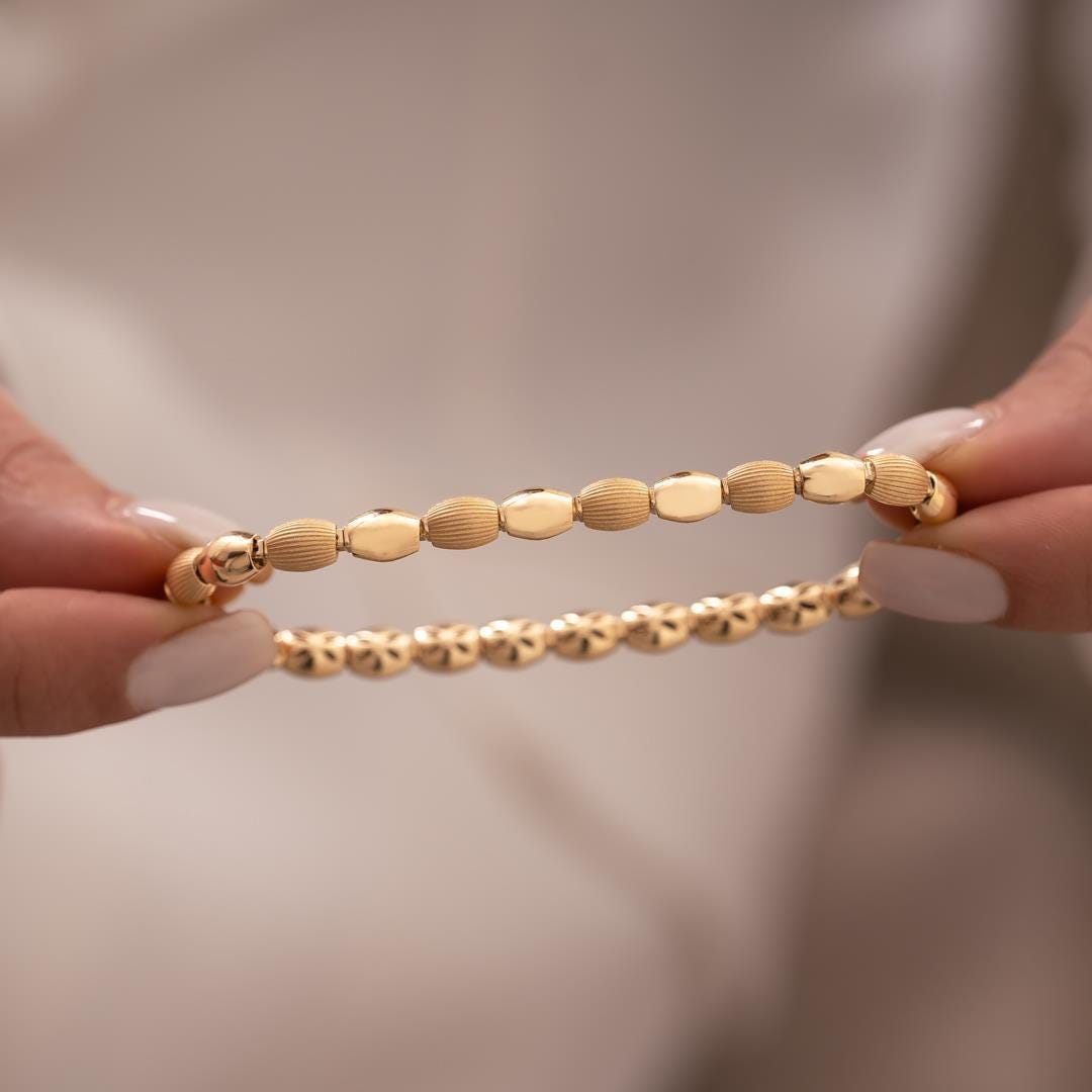 Special Cut 14 Carat Gold Bangle  Bracelet