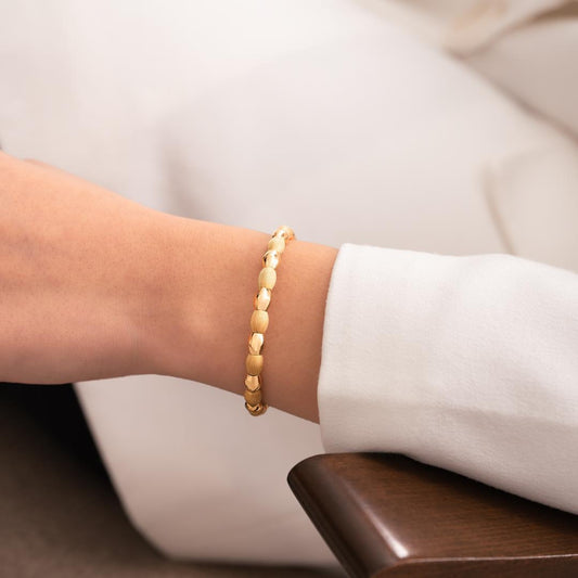 Special Cut 14 Carat Gold Bangle  Bracelet