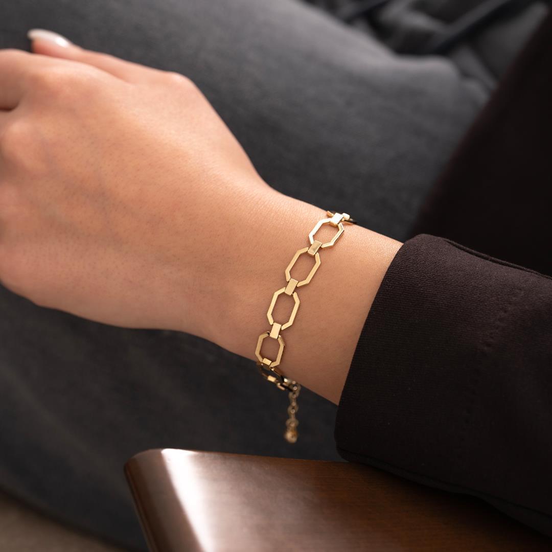 Modern Paperclip Design 14 Carat Gold Bracelet