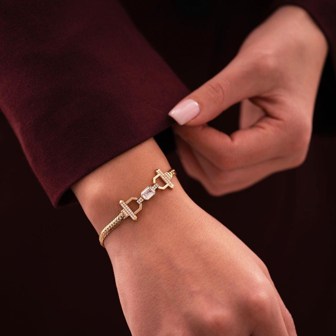 Baguette Stone Gurmet Chain Design Gold Bracelet