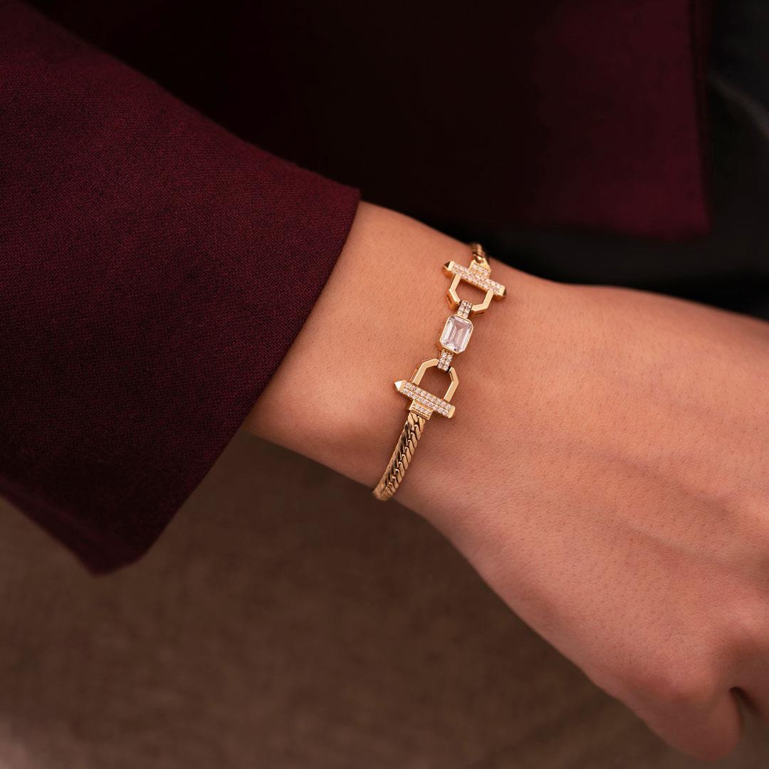 Baguette Stone Gurmet Chain Design Gold Bracelet
