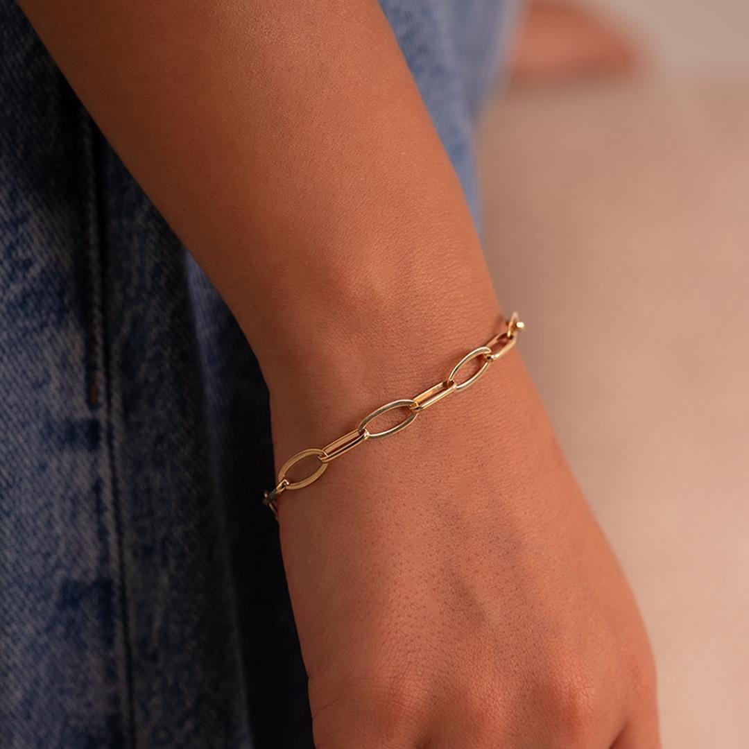 14 Carat Gold Paperclip Bracelet