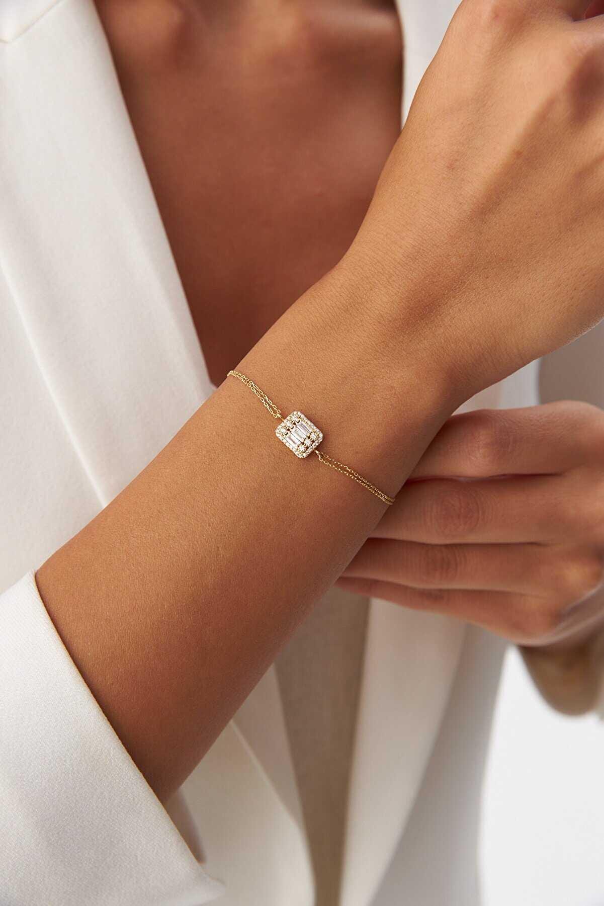 14k Gold Baguette Bracelet: Minimalist Chain Bracelet