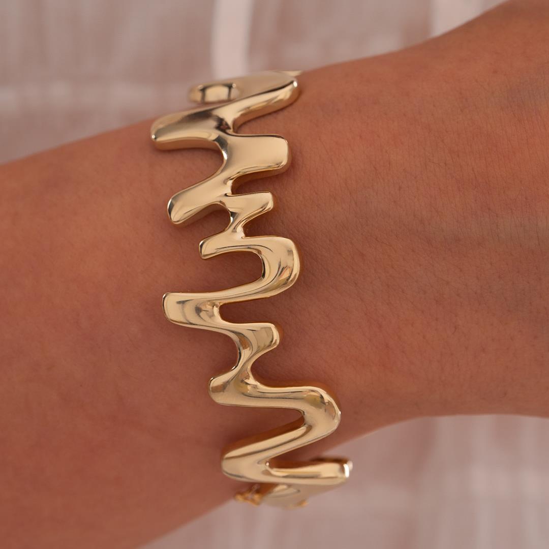 14K Gold Zig Zag Bangle Bracelet - Modern Geometric Design