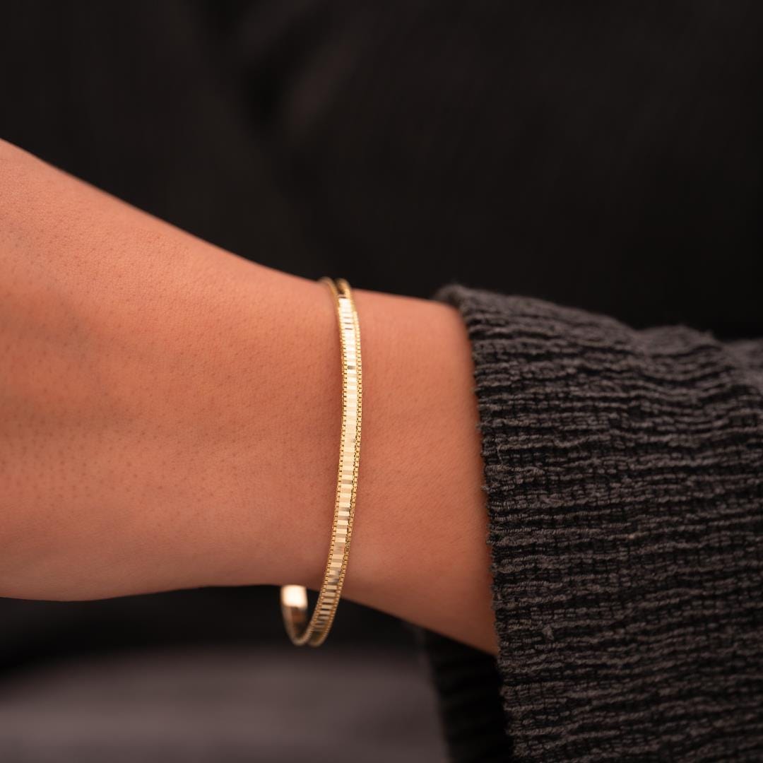 14 Carat Gold Minimal Bangle Bracelet