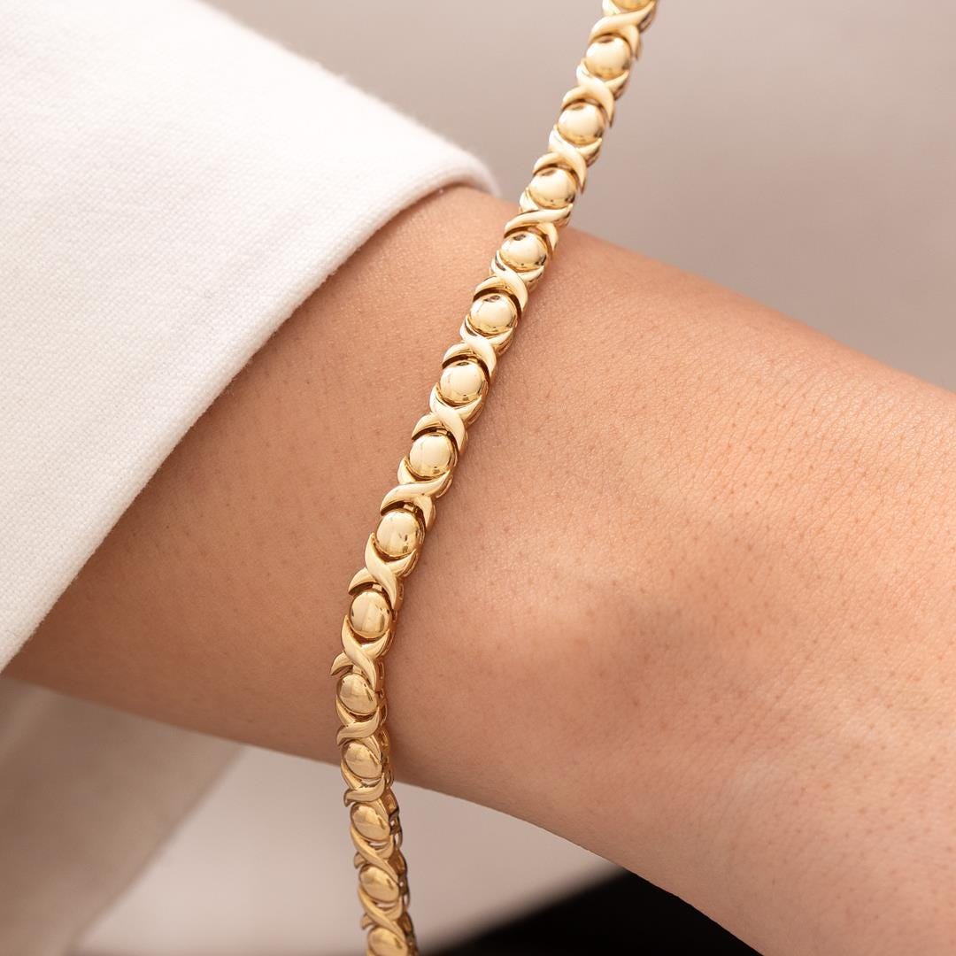 14 Carat Gold Textured Paperclip Bracelet