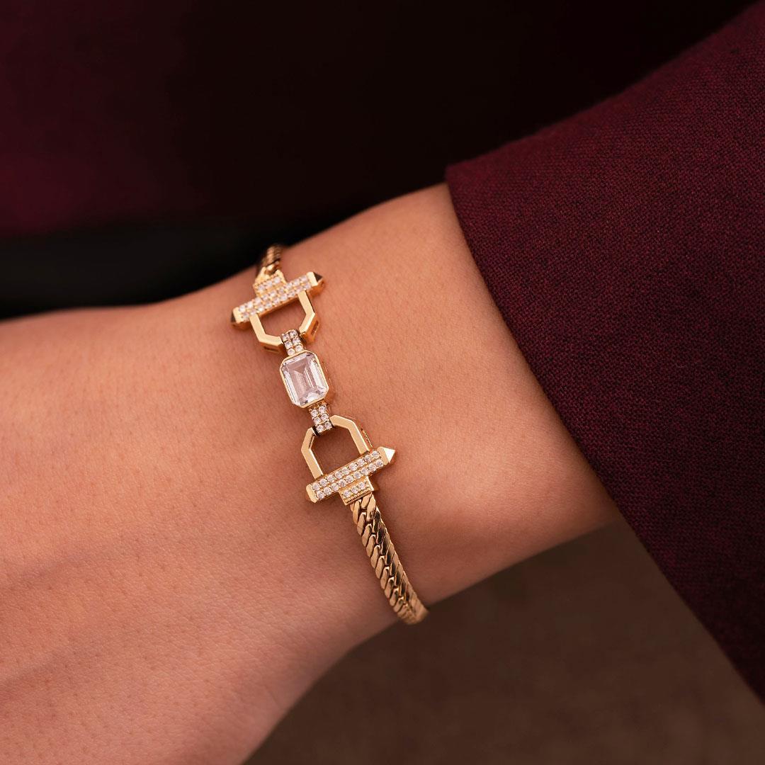 Baguette Stone Gurmet Chain Design Gold Bracelet