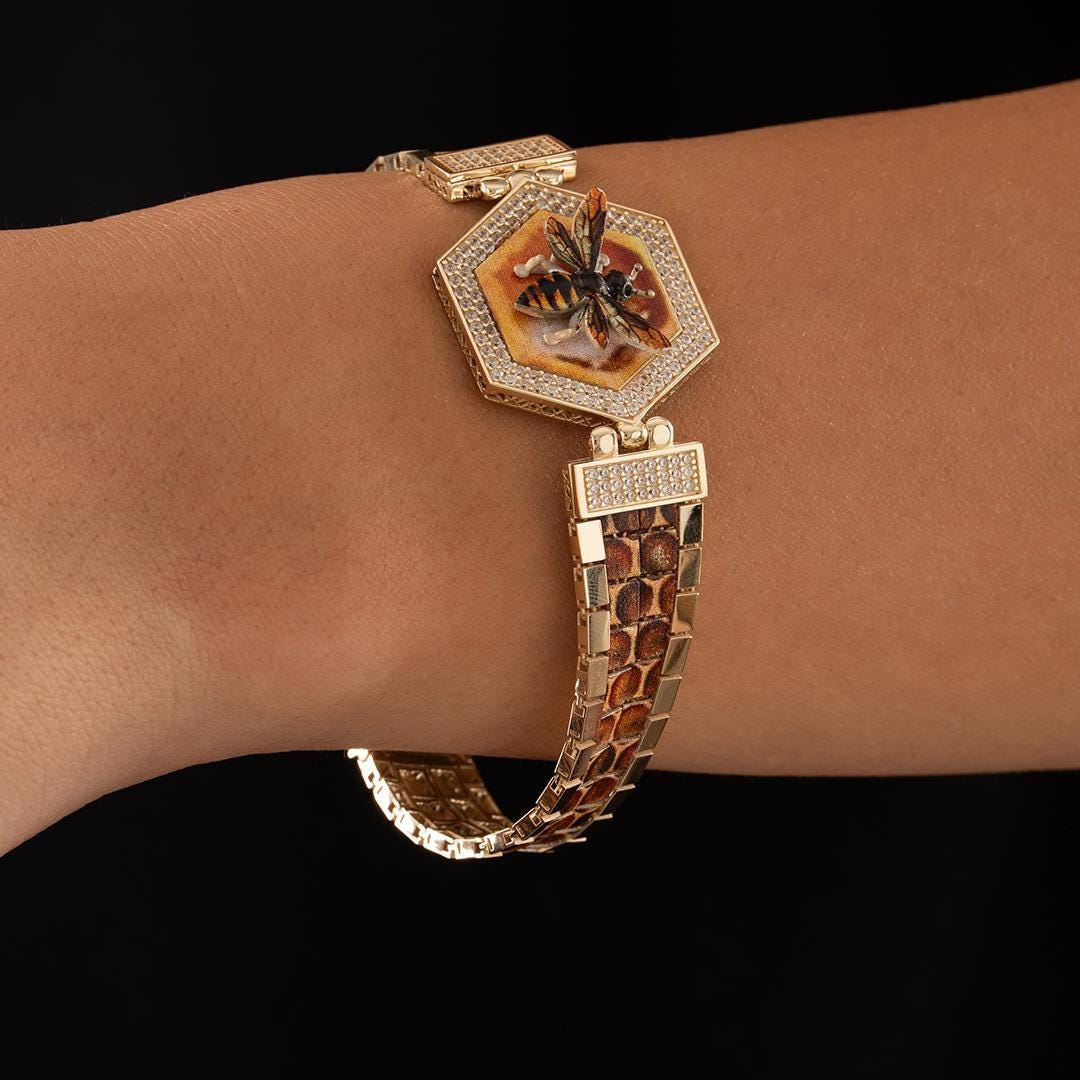 14k Special Design Bee Figured Gold Bracelet