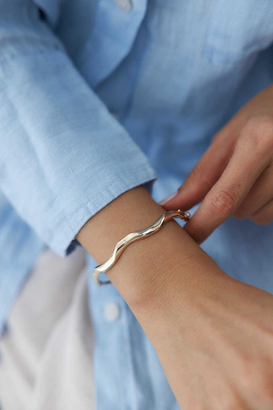 14k Gold Straight Bone Bracelet